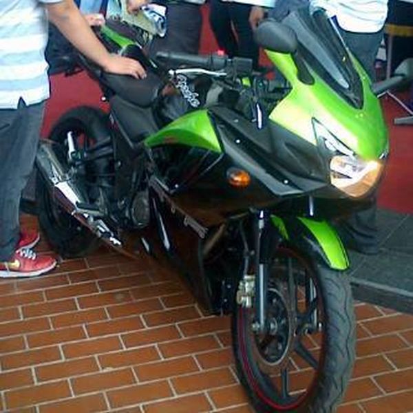 New Photos Of The Speculated Tvs Rtr Apache Moto Choice Com