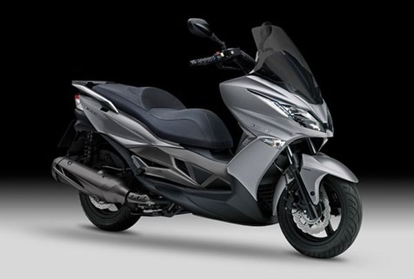 Τhe Kawasaki J300 scooter (+ video). | moto-choice.com
